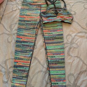 Victoria's Secret Multicolor Patterned Leggings and top. SET.